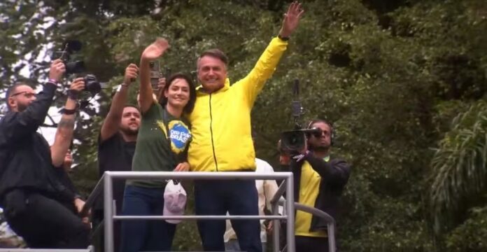 bolsonaro-e-michelle-bolsonaro-em-ato-na-paulista