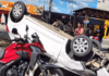 Carro capota após colisão na Avenida Fraga Maia e mobiliza duas ambulâncias do Samu