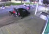 Jovem morre após empinar moto e colidir com carro estacionado na Avenida Maria Quitéria