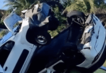 Carros ficam esmagados após engavetamento com carreta na BR-324